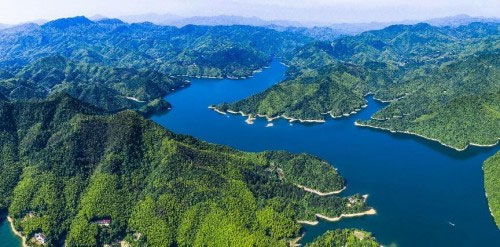 ���Ї���ˮ���\(y��n)����ӭ�{ɽȪ��(qi��ng)�ݵǈ�